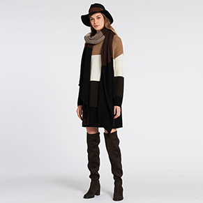 Colour-block knitted dress